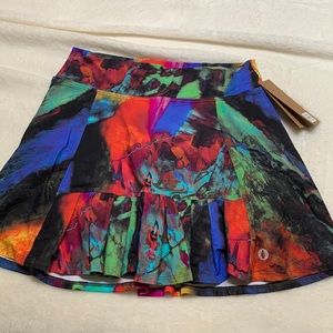 NWT DonaJo running skort - size “2”